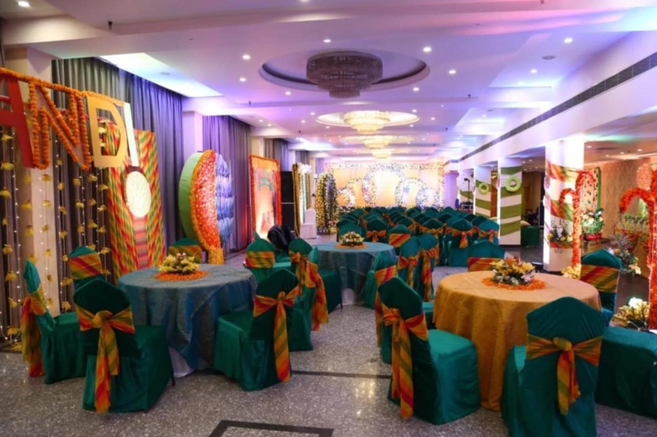 Hotel Krishna Palace, Ayodhya Екстер'єр фото